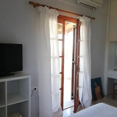 Villa Maisonette Next To The Sea